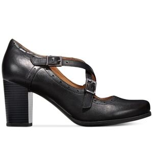 Clarks Sierra Pumps Cross Over Leather Chunky Heel Sz 9.5